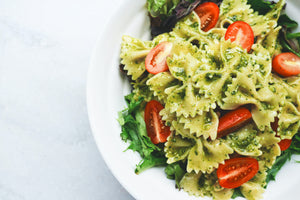 Ensalada de pasta tricolor