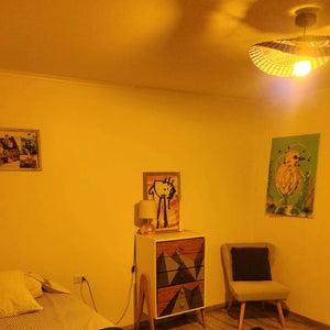 Living con luz ámbar sin luz azul